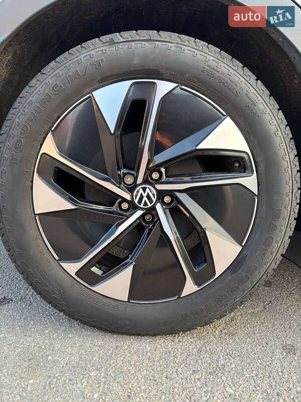 Внедорожник / Кроссовер Volkswagen ID.4 2021 в Запорожье