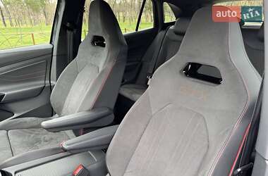 Внедорожник / Кроссовер Volkswagen ID.4 2022 в 