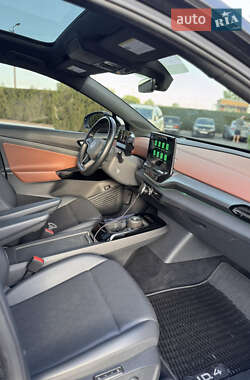Позашляховик / Кросовер Volkswagen ID.4 2022 в 