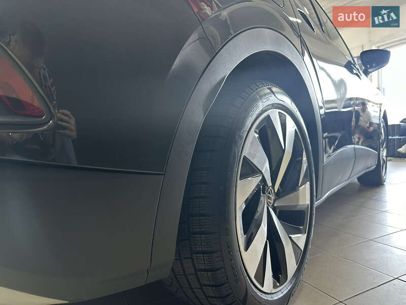 Внедорожник / Кроссовер Volkswagen ID.4 2021 в Одессе
