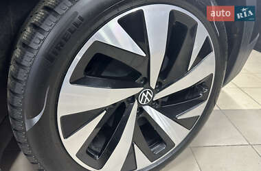 Позашляховик / Кросовер Volkswagen ID.4 2021 в 