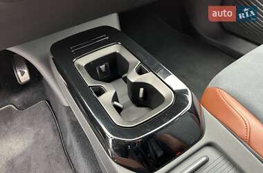 Позашляховик / Кросовер Volkswagen ID.4 2021 в 