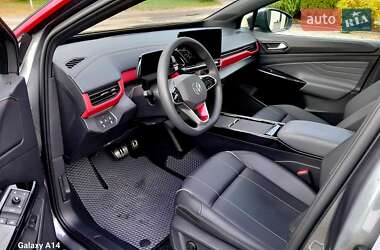 Внедорожник / Кроссовер Volkswagen ID.4 2022 в 