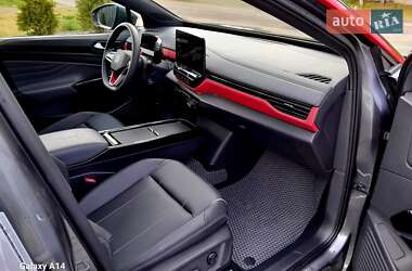 Внедорожник / Кроссовер Volkswagen ID.4 2022 в 