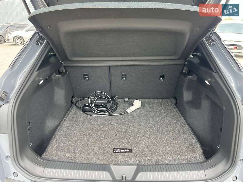 Внедорожник / Кроссовер Volkswagen ID.4 2023 в Львове