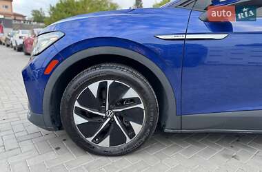 Позашляховик / Кросовер Volkswagen ID.4 2021 в 