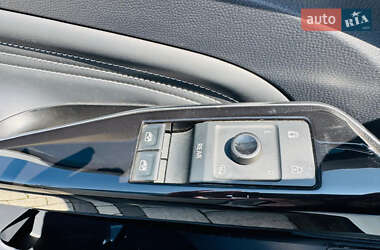 Внедорожник / Кроссовер Volkswagen ID.4 2022 в 