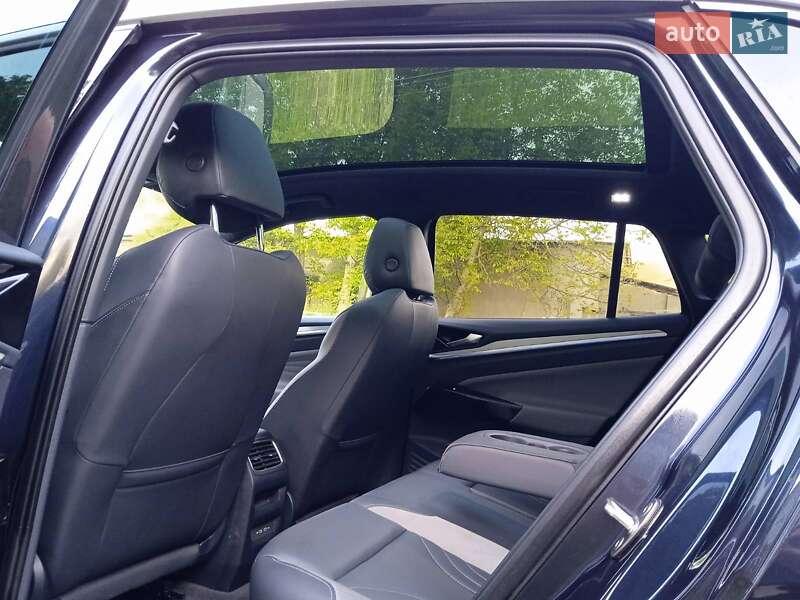 Позашляховик / Кросовер Volkswagen ID.4 2021 в Чернівцях