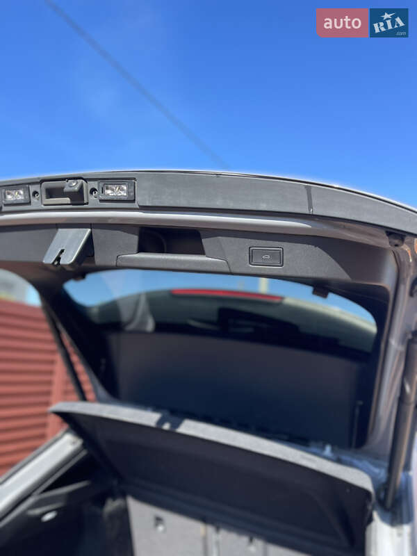 Внедорожник / Кроссовер Volkswagen ID.4 2023 в Новояворовске