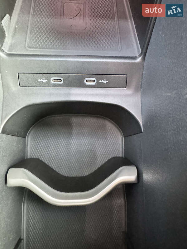 Внедорожник / Кроссовер Volkswagen ID.4 2021 в Дубно