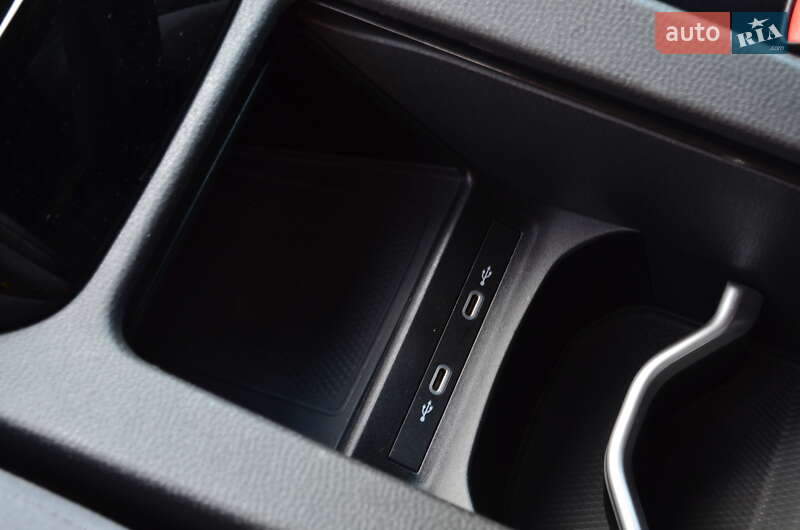 Внедорожник / Кроссовер Volkswagen ID.4 2021 в Львове