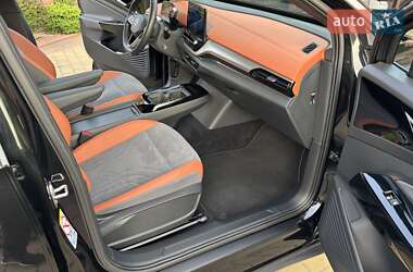 Внедорожник / Кроссовер Volkswagen ID.4 2023 в 