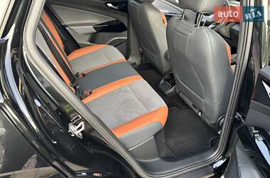 Внедорожник / Кроссовер Volkswagen ID.4 2023 в 