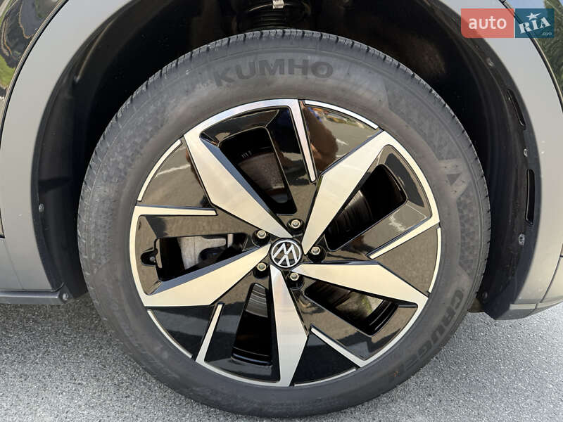 Внедорожник / Кроссовер Volkswagen ID.4 2023 в Киеве
