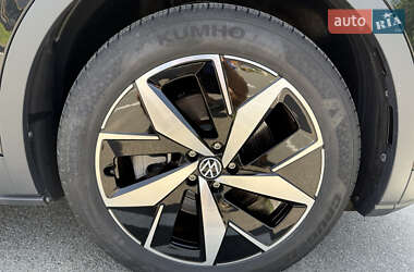 Позашляховик / Кросовер Volkswagen ID.4 2023 в 