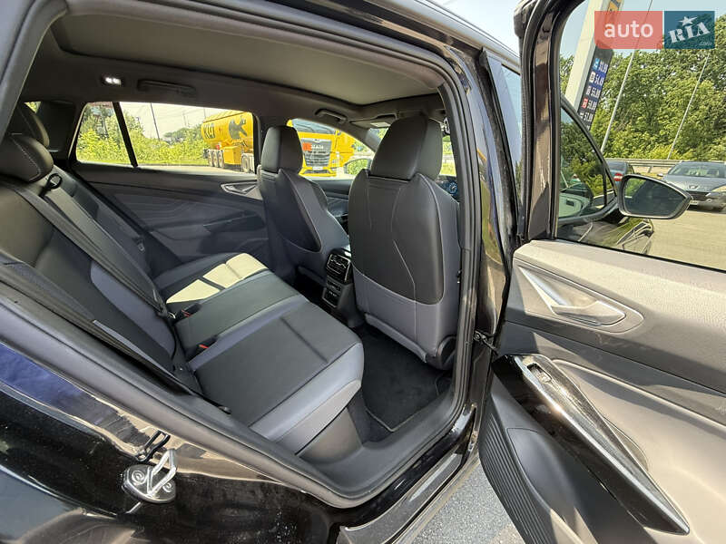 Внедорожник / Кроссовер Volkswagen ID.4 2023 в Киеве