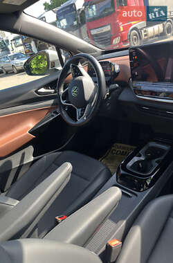 Внедорожник / Кроссовер Volkswagen ID.4 2021 в 