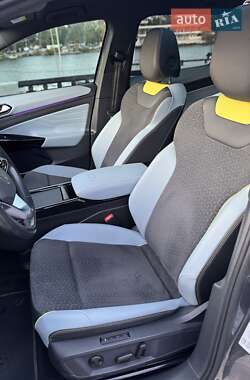 Внедорожник / Кроссовер Volkswagen ID.4 2022 в 