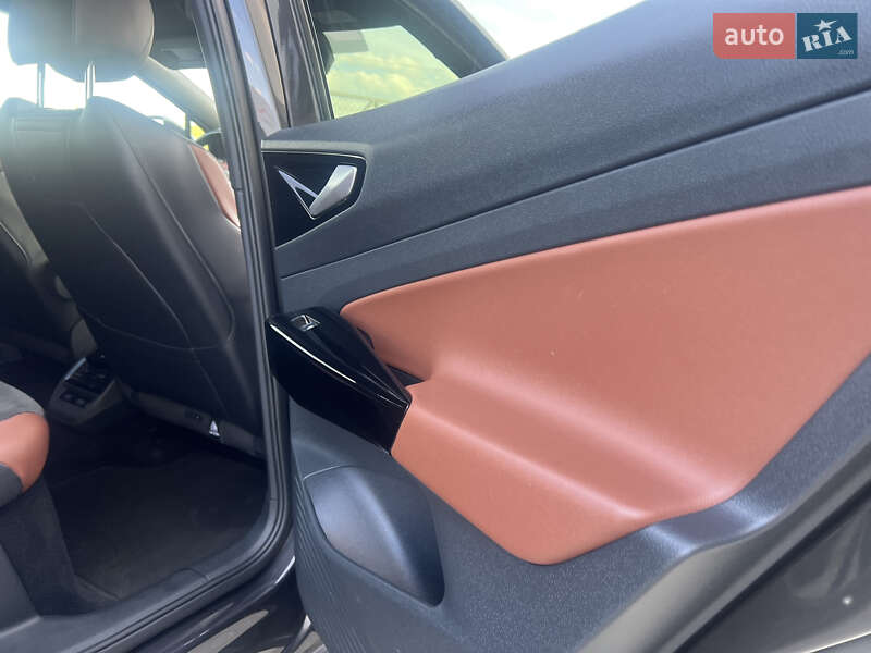 Позашляховик / Кросовер Volkswagen ID.4 2021 в Львові