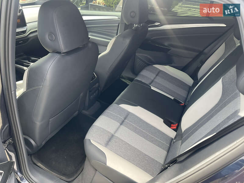 Позашляховик / Кросовер Volkswagen ID.4 2022 в Ужгороді