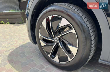 Позашляховик / Кросовер Volkswagen ID.4 2024 в 