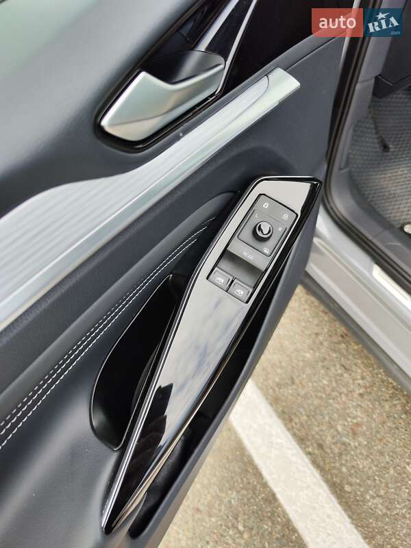 Внедорожник / Кроссовер Volkswagen ID.4 2021 в Львове фото 21 Внедорожник / Кроссовер Volkswagen ID.4 2021 в Львове