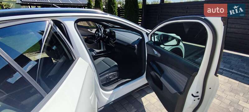 Внедорожник / Кроссовер Volkswagen ID.4 2023 в Ивано-Франковске
