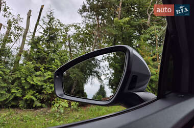 Внедорожник / Кроссовер Volkswagen ID.4 2021 в 