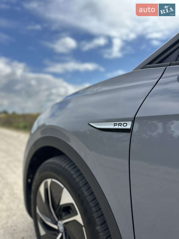 Внедорожник / Кроссовер Volkswagen ID.4 2023 в Львове