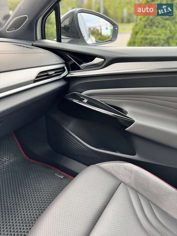 Внедорожник / Кроссовер Volkswagen ID.4 2023 в Львове