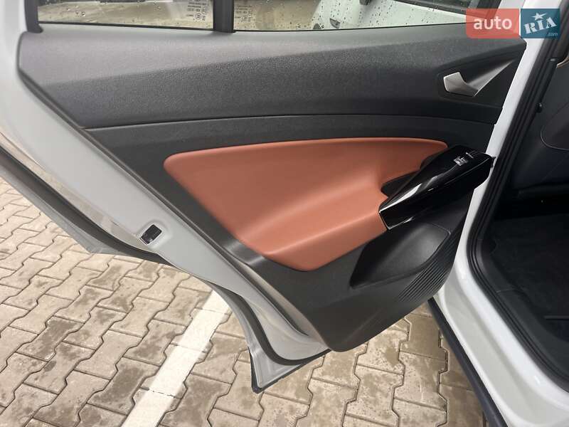 Внедорожник / Кроссовер Volkswagen ID.4 2021 в Луцке