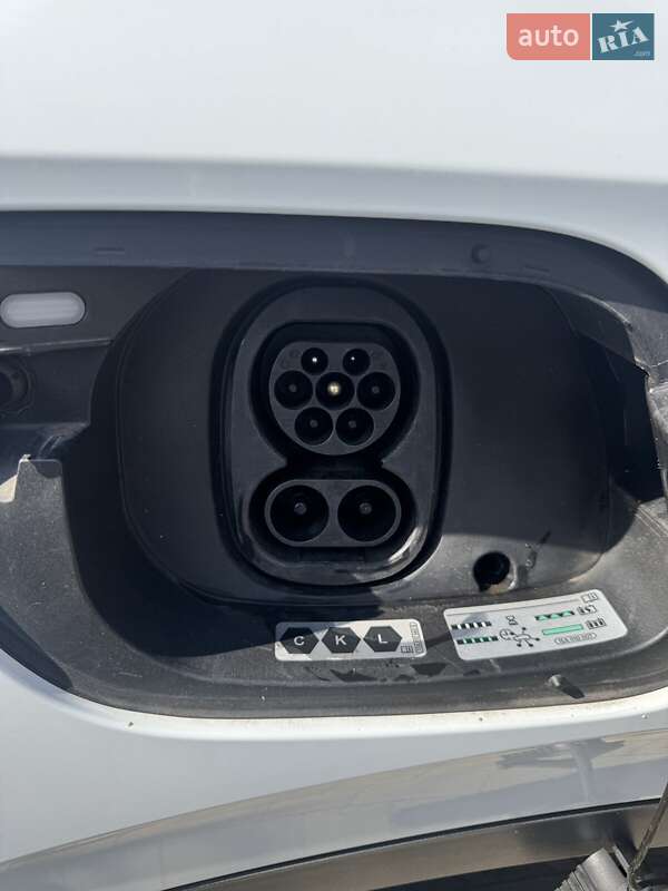 Внедорожник / Кроссовер Volkswagen ID.4 2022 в Львове фото 17 Внедорожник / Кроссовер Volkswagen ID.4 2022 в Львове