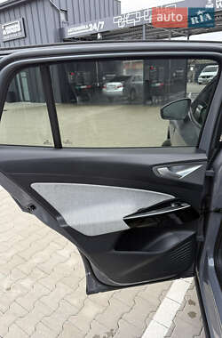 Внедорожник / Кроссовер Volkswagen ID.4 2023 в 