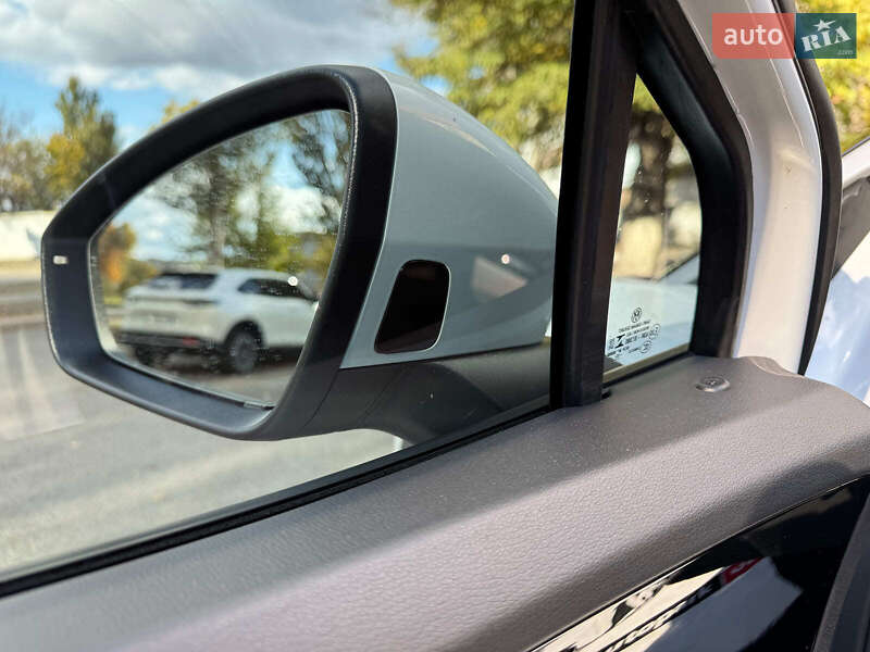 Внедорожник / Кроссовер Volkswagen ID.4 2022 в Запорожье