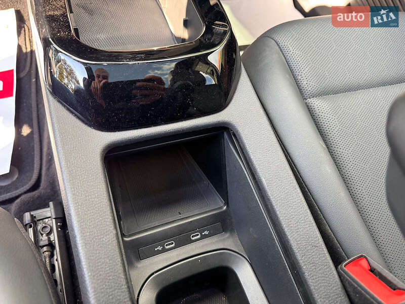 Внедорожник / Кроссовер Volkswagen ID.4 2022 в Запорожье