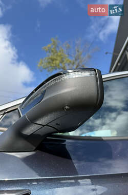 Внедорожник / Кроссовер Volkswagen ID.4 2021 в 