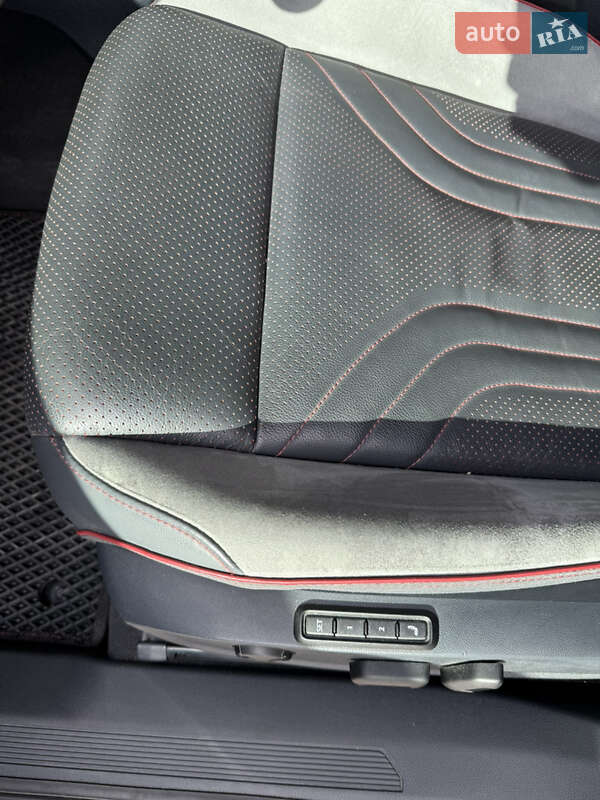 Позашляховик / Кросовер Volkswagen ID.4 2021 в Одесі