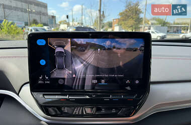 Внедорожник / Кроссовер Volkswagen ID.4 2021 в 