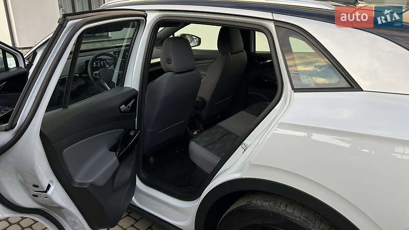Позашляховик / Кросовер Volkswagen ID.4 2023 в Мукачевому фото 26 Позашляховик / Кросовер Volkswagen ID.4 2023 в Мукачевому