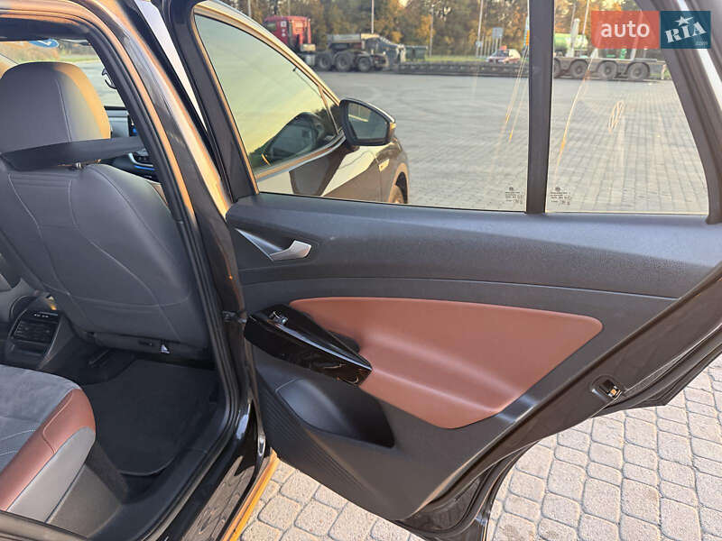 Внедорожник / Кроссовер Volkswagen ID.4 2021 в Радивилове