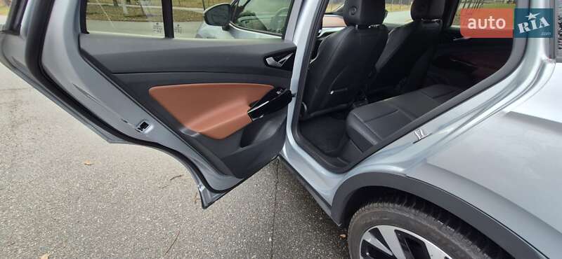 Внедорожник / Кроссовер Volkswagen ID.4 2022 в Киеве