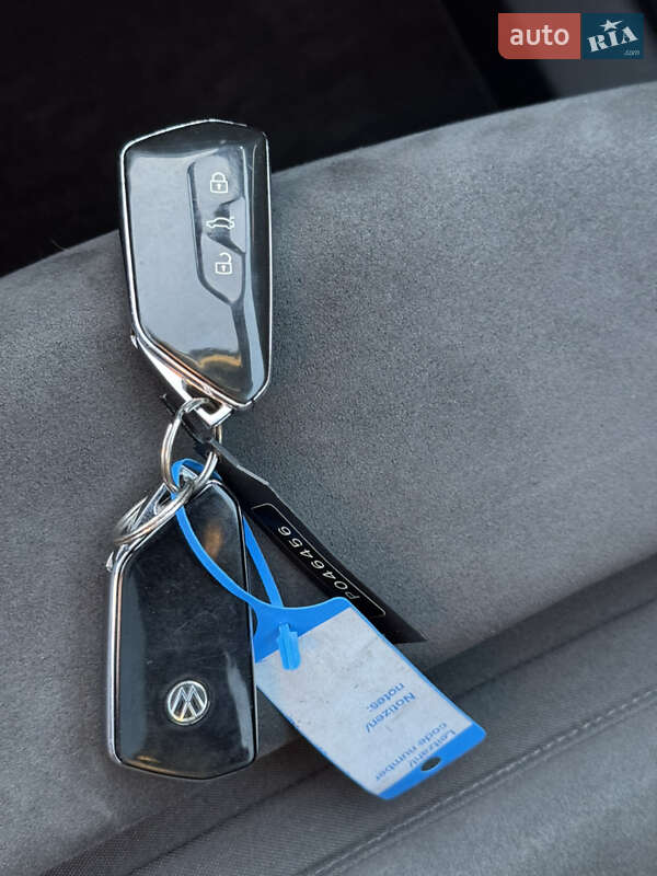 Внедорожник / Кроссовер Volkswagen ID.4 2021 в Мукачево