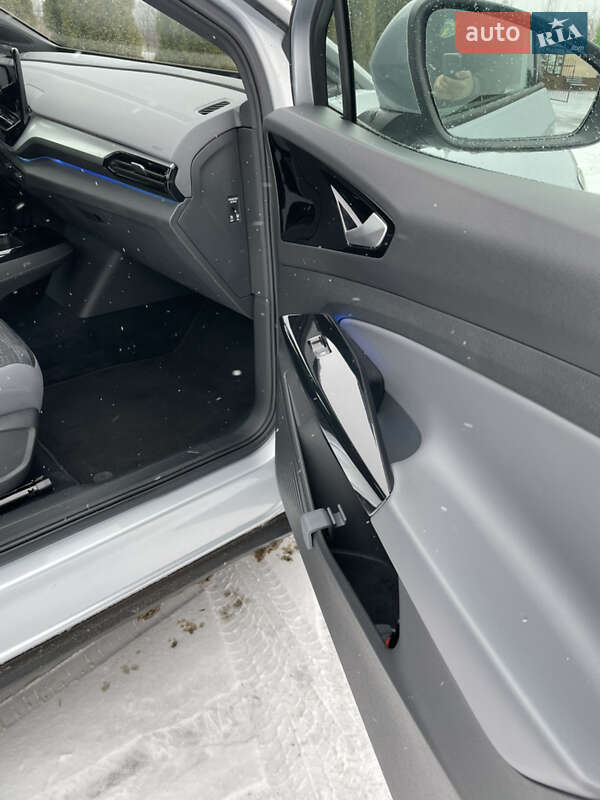 Внедорожник / Кроссовер Volkswagen ID.4 2021 в Львове фото 16 Внедорожник / Кроссовер Volkswagen ID.4 2021 в Львове