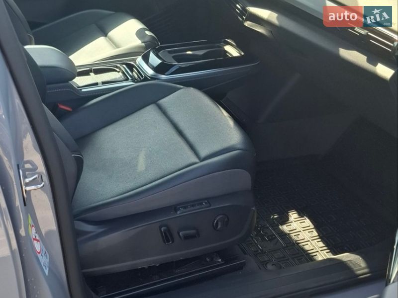 Внедорожник / Кроссовер Volkswagen ID.4 2023 в Житомире