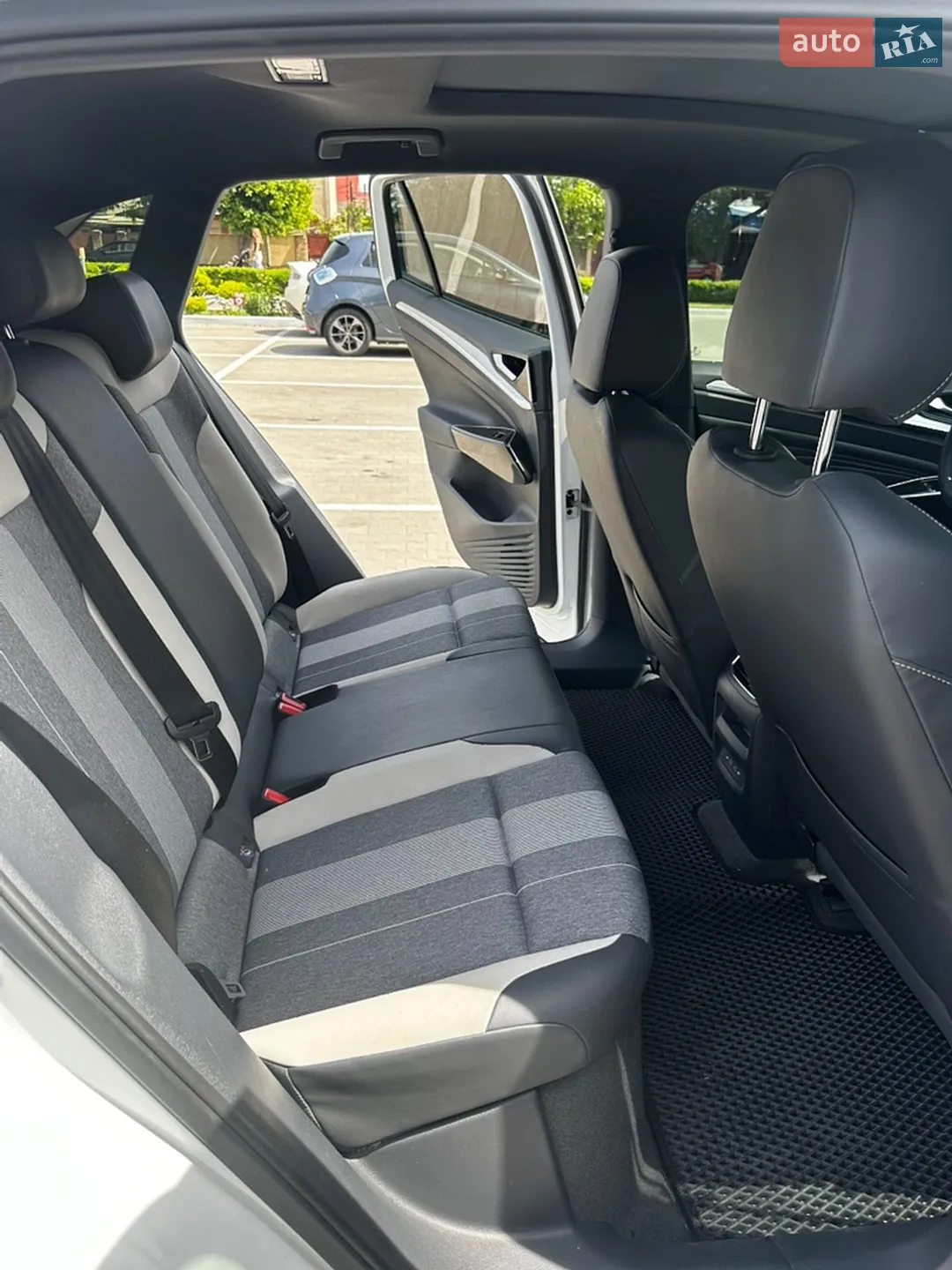 2021 Volkswagen ID.4 - мініатюра 16