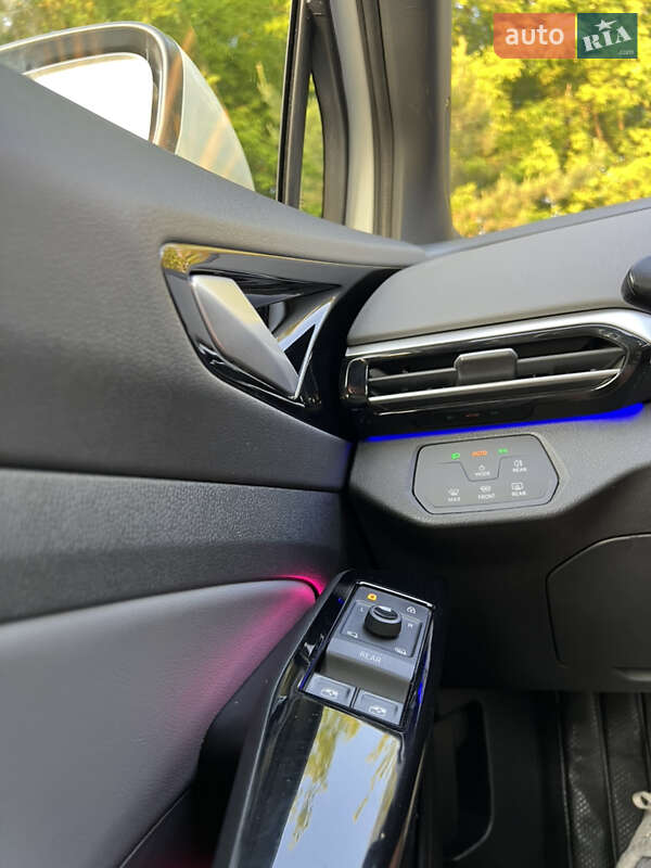 Внедорожник / Кроссовер Volkswagen ID.5 2023 в Тернополе