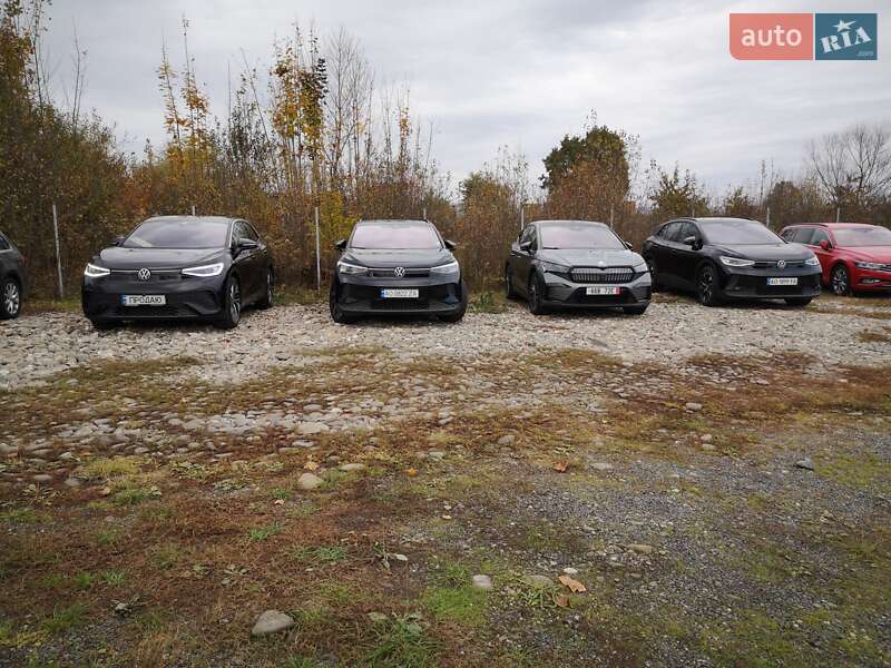 Внедорожник / Кроссовер Volkswagen ID.5 2022 в Хусте