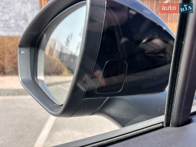 Внедорожник / Кроссовер Volkswagen ID.5 2023 в Киеве