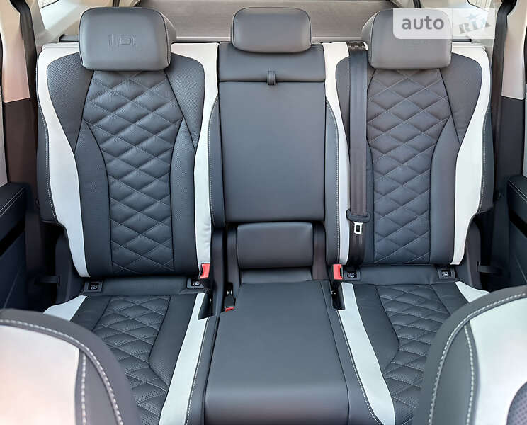 Внедорожник / Кроссовер Volkswagen ID.6 Crozz 2023 в Сумах