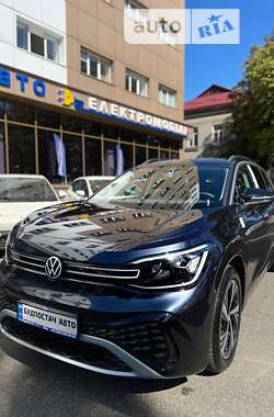 Позашляховик / Кросовер Volkswagen ID.6 Crozz 2024 в Києві